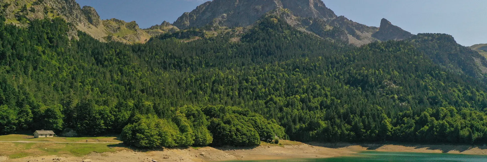 Pic du midi d'Ossau et lac de Bious-Artigues