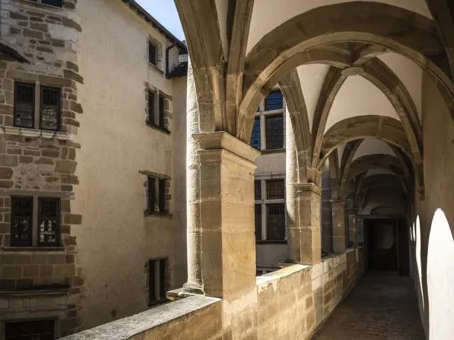 Nay Maison Carree Pays De Bearn Adrien Basse Cathalinat