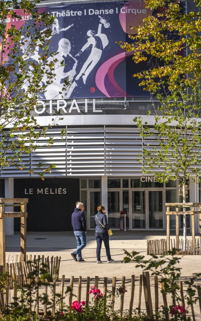 Foirail Placedufoirail Pau Bearn Entree