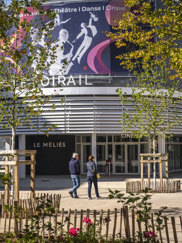 Foirail Placedufoirail Pau Bearn Entree