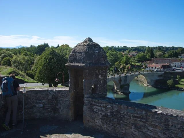 Vue Imprenable Sur Le Gave De D Oloron Depuis Les Remparts De Navarrenxcdt64 P.gaillard