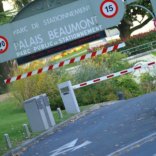 Palais Beaumont parking lot - Pau