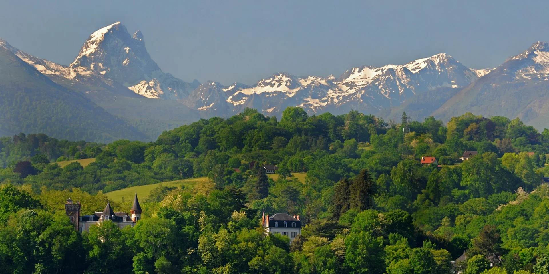 Pic Midi Pau Pyrenees Tourisme@d.guilhamasse
