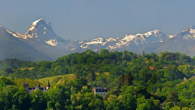 Pic Midi Pau Pyrenees Tourisme@d.guilhamasse