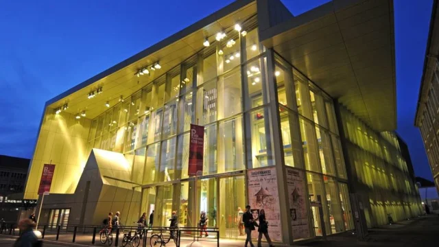 Médiathèque André Labarrère Pau