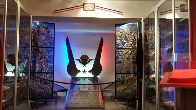 Musee Parachutistes Pau 02