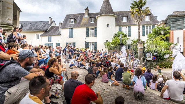 Les Mystères de la cité - Lescar