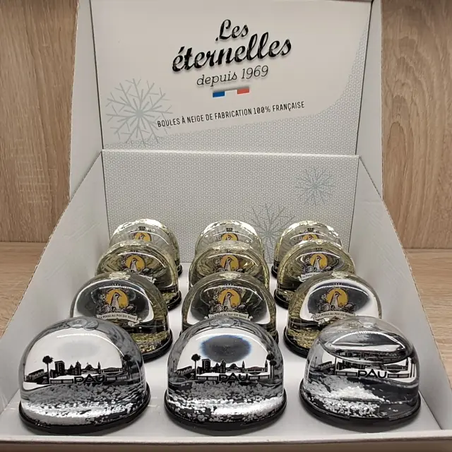 Boutique Office Tourisme Pau Boules A Neige 01