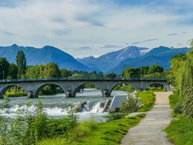 Pont De Claracq Nay Credit Ot Pays De Nay