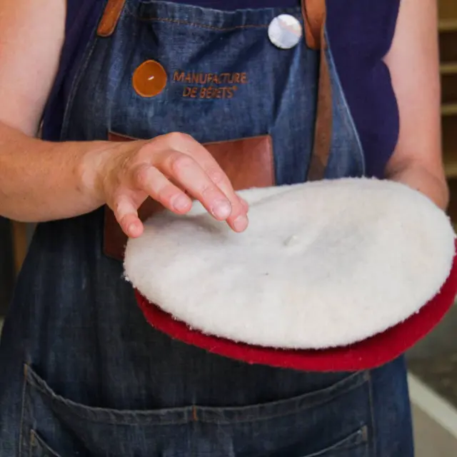 Fabricación Boinas Orthez Ot Coeur De Bearn