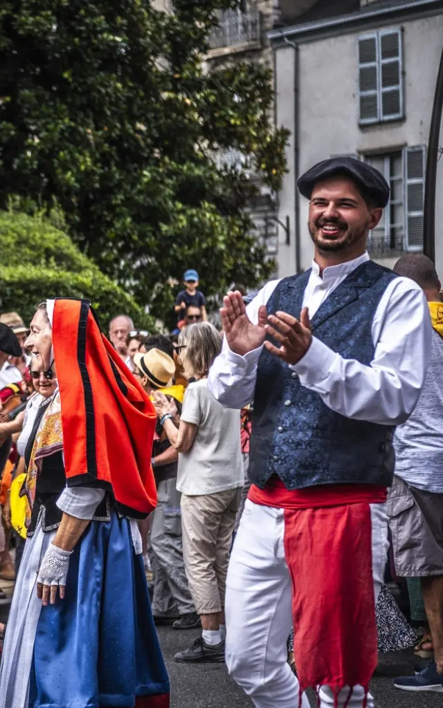 Hestiv'Oc - Pau - Danse folklorique - Port du béret
