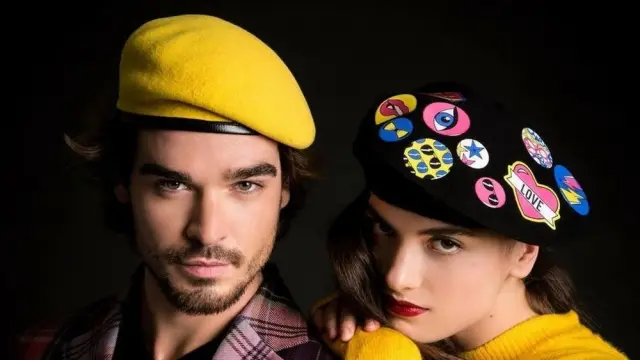 Beret Fashion Network Francia