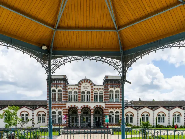 Salies-de-Béarn - Les thermes