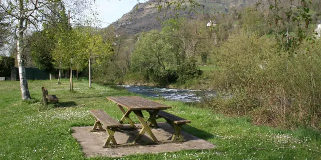 Área de picnic de Glere Pon3, crédito: Otlaruns, Artouste