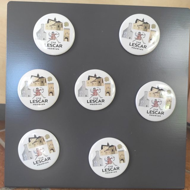 Lescar Tourist Information Centre Shop – Rotated Badges