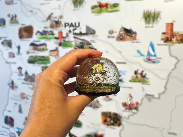 03 Boule Poule Au Pot Pau Pyrenees Tourism